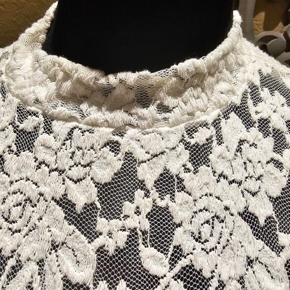 Ambiance Lace Top Size M Mock Neck Stretch Romantic Fairycore Cottagecore NWT - Picture 7 of 16